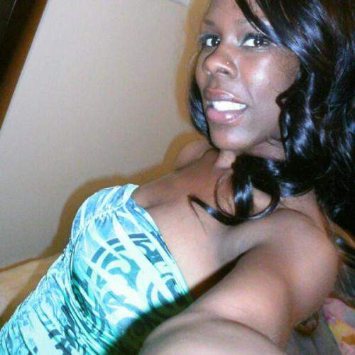 Nehľadám záväzky, len úsmev a chcem sa smiať